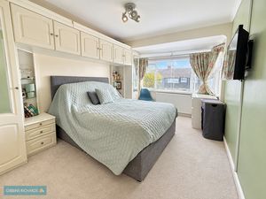 Bedroom- click for photo gallery